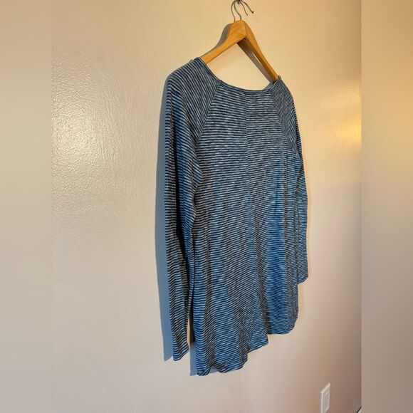 Blue Striped Motherhood Maternity L/S Top Size M VGUC - Picture 4 of 5